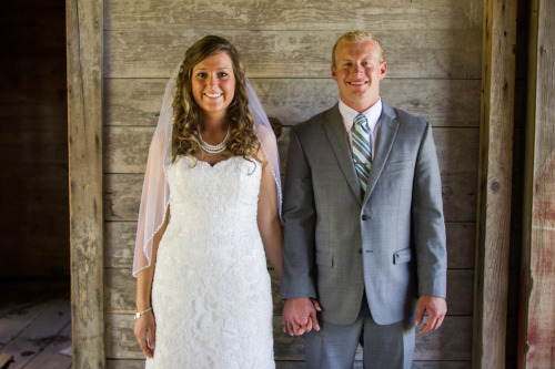 jessi & will’s romatic country wedding in lowell, michigan. click here to see more images!