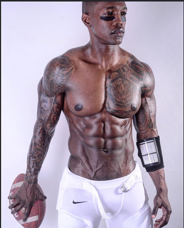   Dwayne G ( @fitandtattedup )
