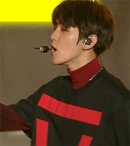 baehkkyun:  those piercings