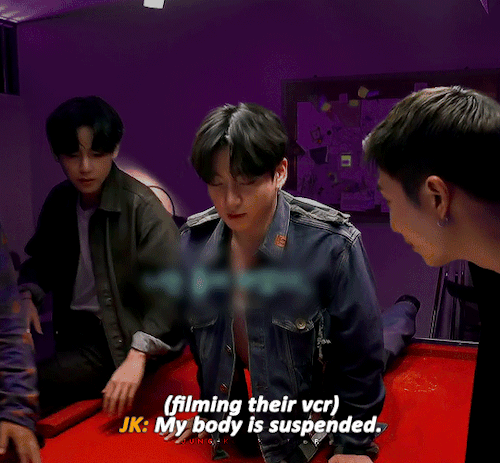Jungkook Trying To Concentrate To Film Their Vcr But He Can’t Stop Laughing 😆 