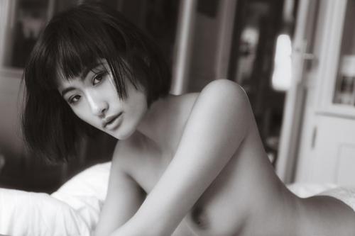 formesdelabeaute:  Sheri Chiu by Remi Kozdra & Kasia Baczulis