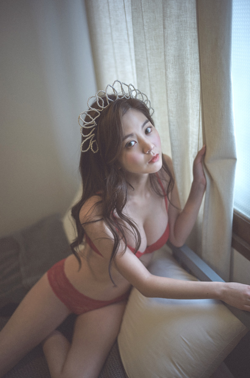 XXX korean-dreams-girls:  Lee Chae Eun - November photo