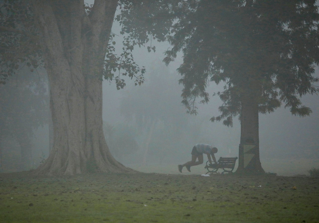 CONTAMINACIÓN. India y Pakistán sumergidos en espeso aire tóxico. Desde Nueva Delhi en India a Lahore en Pakistán, el norte del subcontinente indio está sumido en una sofocante y espesa niebla contaminante, un riesgo de salud pública para decenas de...