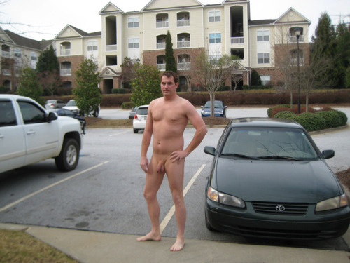 averagedudenextdoor:  This pale uncut Alabama dude, who sometimes shaves his body…must have no problem with being naked all over the internet