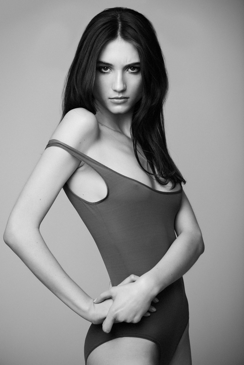 needlefm:  © Artur Madej | More Beauties here