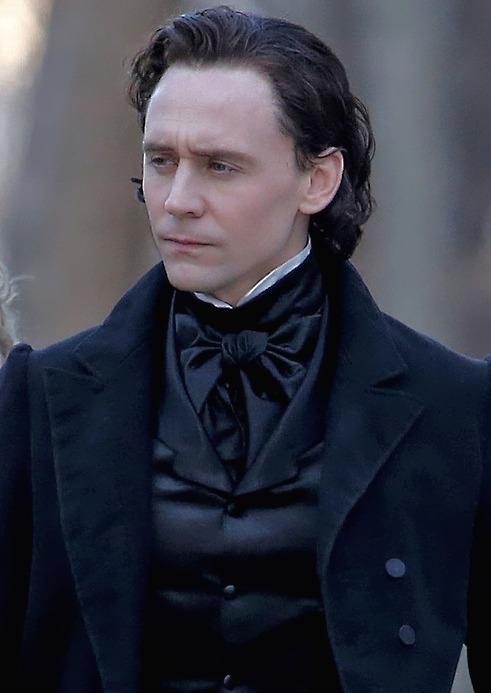 h-is-for-hiddles:Ladies and Gentlemen, may I present to you all Prince Thomas William Hiddleston (on