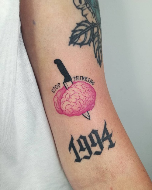 ig: matteozyro_tattooer brain;knife;numeral;pink;quote