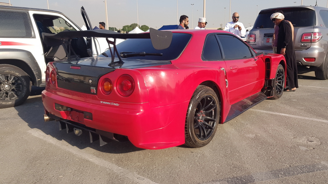 Amateur Photographer Nissan Skyline Gtr V Spec Ii Nur Only 750 Made