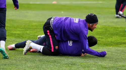 hot-saggers:  Neymar’s hot ass😍😍 