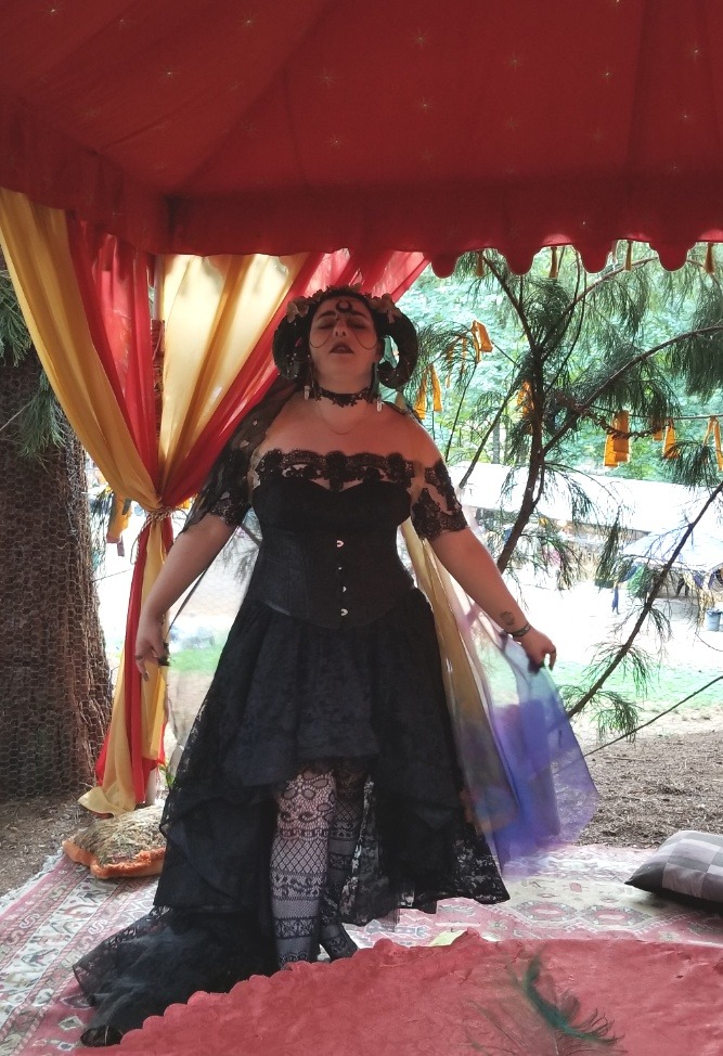 anokibuu:  Home from a wonderful time camping out at Faerieworld! Was an absolute blast and an inspiring, delightful experience. <3