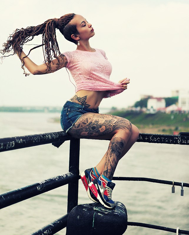 sexytattooedgirls:  Check out our website www.sexytattooedgirls.co.uk