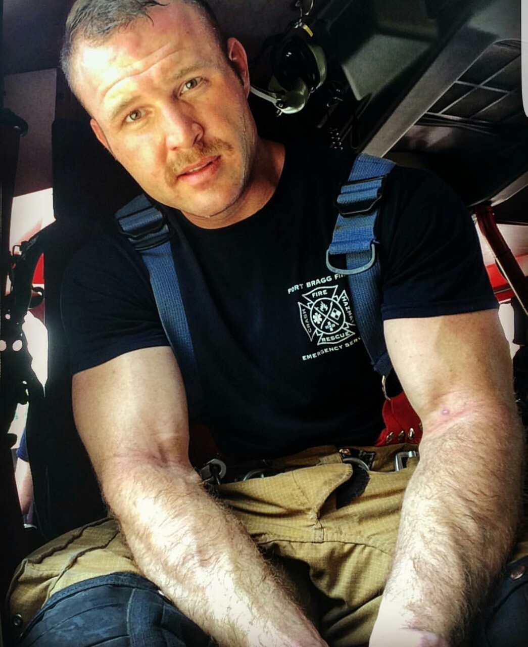 jimbibearfan:  itsharddick:  Wow!  OMFG! Ft. Bragg Fire Dept.??!! “Mama’s Boy”