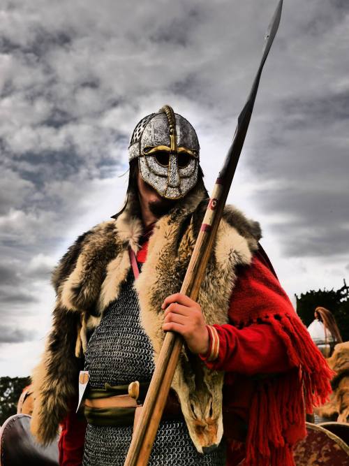 paganroots:A memory of summer: Old Sarum 2014. Photograph by Lindsay Kerr, Wulfheodenas.