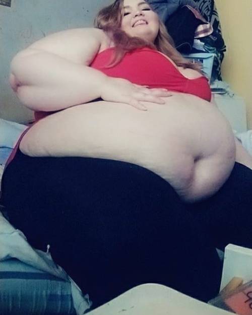 loudgoateecreation: mysticgoateedonut:mysticgoateedonut:afatvikingbabe afatvikingbabe Fabulous SSBBW