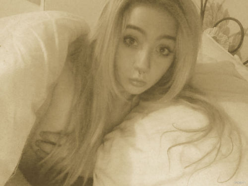 sn4kepit:  bed anyone? 