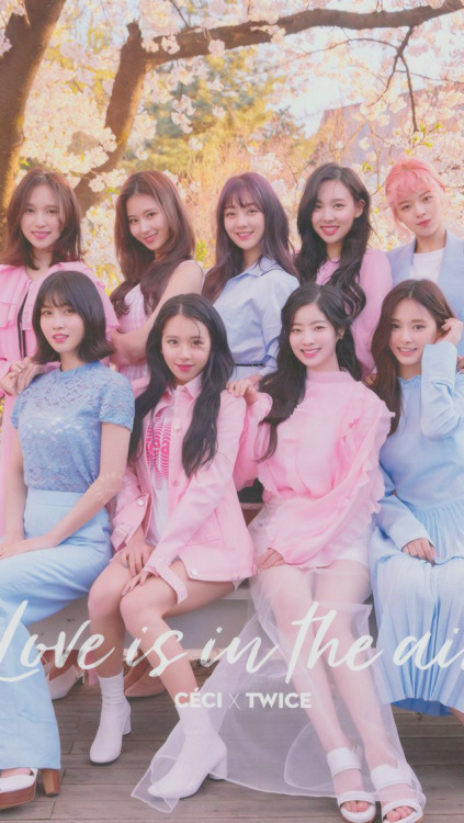 Twice X Ceci - Lockscreens 