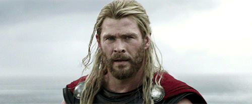 comicbookfilms: Thor + long hair in Thor: Ragnarok (2017)