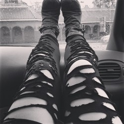 neuroticaddict:  #rippedleggings #leggings #torn #boots #clothes #cute 