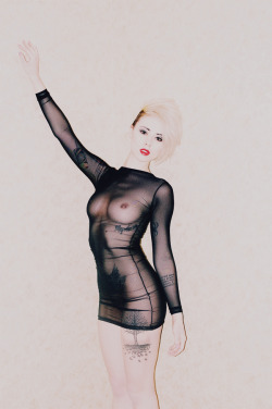 Limirsmath:  Alysha Nett Http://Alysha.tumblr.com/ 