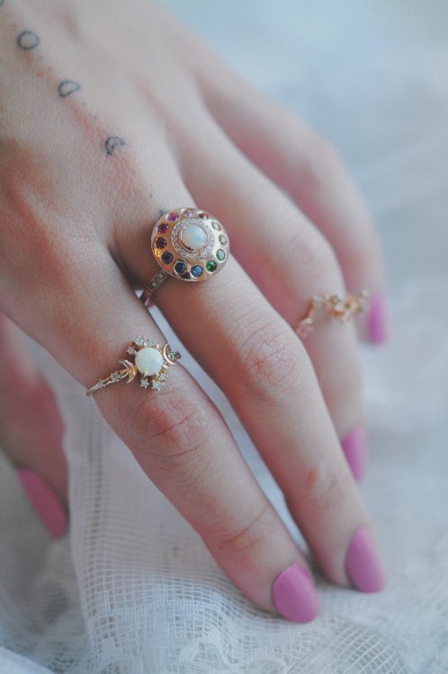 learntobendlearntobutcher: yogabbagabba18: sosuperawesome: Rings by Morphē Jewelry on Etsy See mo