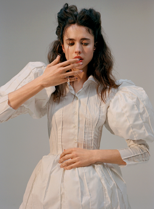 margaretqualleydaily:  Margaret Qualley by Daria Kobayashi Ritch for Hunger Magazine