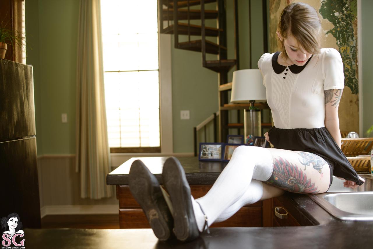 past-her-eyes:  Rawruh Hopefulrawruh.suicidegirls.com@rawruh @suicidegirlsLink to