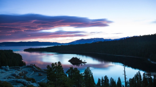 usauncovered:  Lake Tahoe, California - from dusk ‘til dawnOnly a three-hour road trip from San Francisco, Lake Tahoe is the second deepest lake in the USA.See 11 more jaw-dropping US mountain towns.