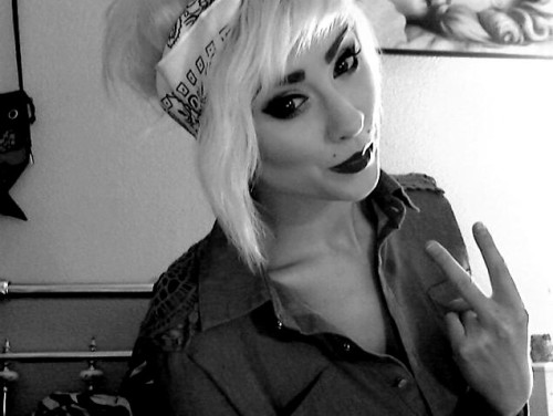 nikkicupcakinn:  bandanna updo todayy  adult photos