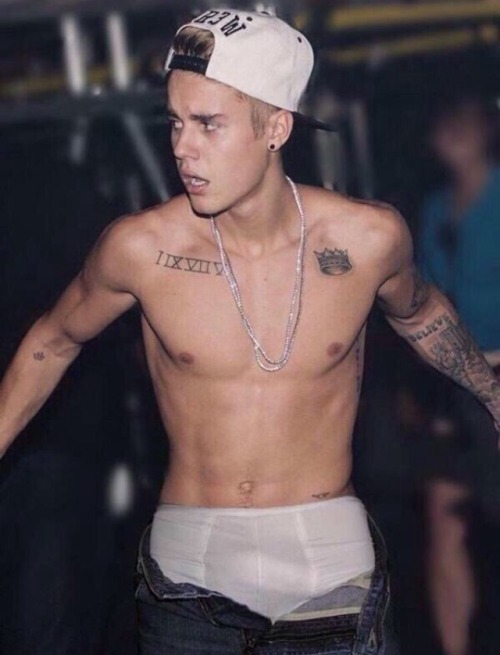 arr145: jantanpanas: bongvosa: Oh my JB Justin Wow i dont like him but i would suck his dick