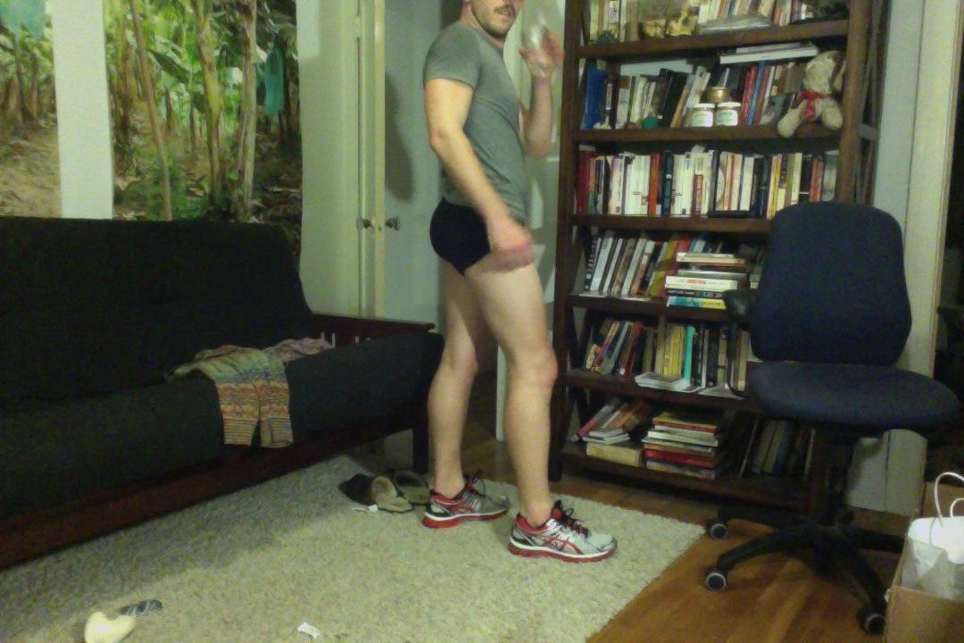 shootinmypit:  first post-holiday run come sniff 
