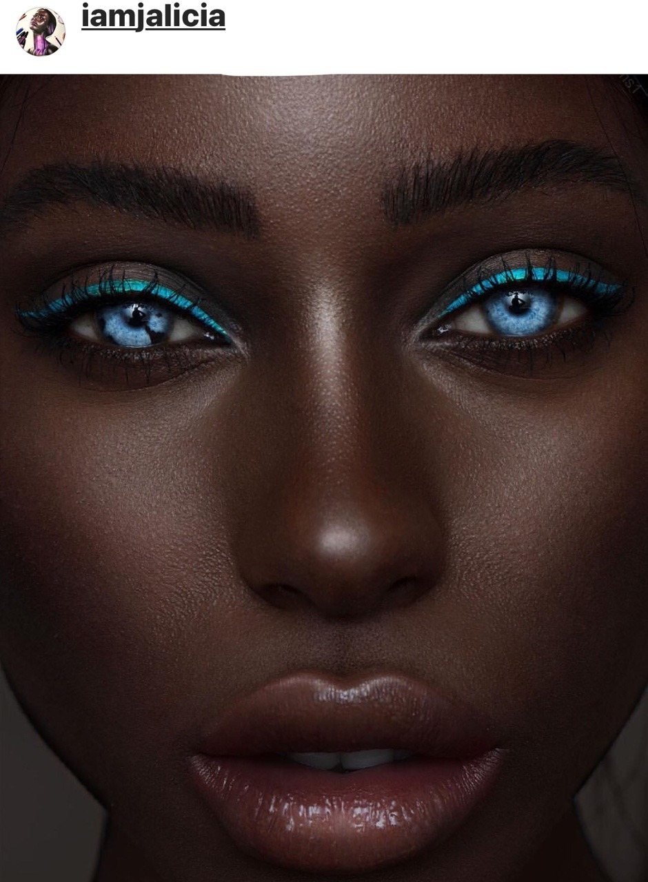 afrodesiacworldwide:  Natural blue 