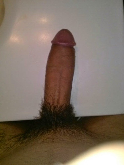 awesome214:  Pablo Gomez Arlington tx  He has a nice cock!😘