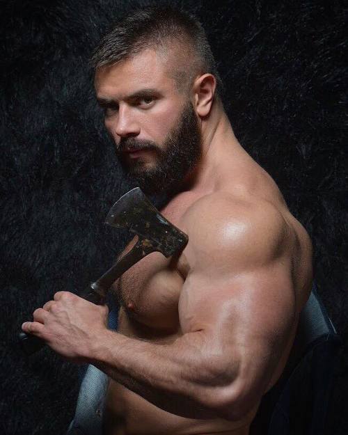 XXX bestbeard2016:  Leo Bartenev  photo