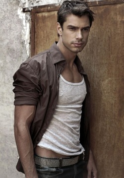 hotmalemodel:  Follow Hot Male Model for more hot guys!