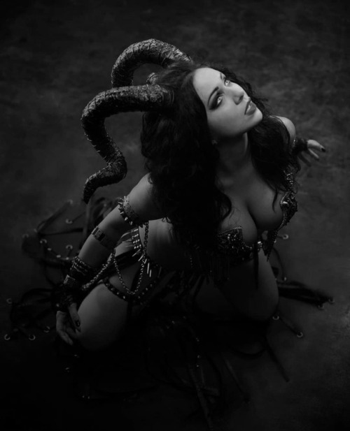 colorlesslifex:Succubus