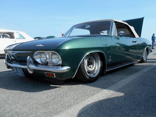 radracerblog:  68′ Chevy Corvair Monza @spattergraphics