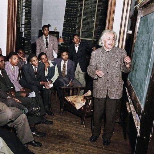 blondebrainpower:Albert Einstein giving a lecture on relativity at Lincoln University in Pennsylvania, 1946.
