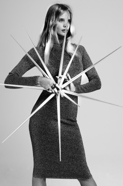 amy-ambrosio:    Marloes Horst by Jasper