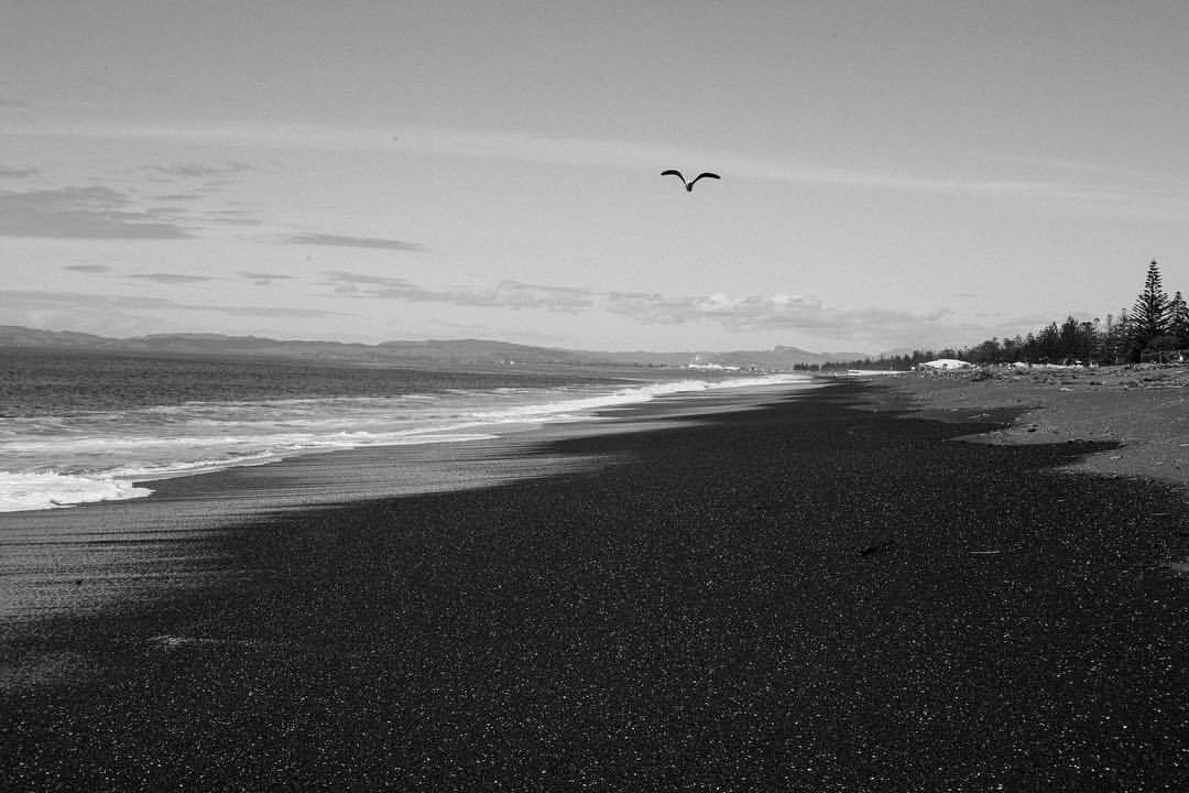 Made it out for a bit today here in Napier. Hawke’s Bay, you’re beautiful.
.
.
.
#napier #newzealand #tourlife #dcx #mmxvii #leica #myleicajourney #landscape #pebbles (at Napier, New Zealand)