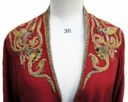 oftheforest: grimsperation: Michele Caragher  Embroidered details in Game of Thrones  &l