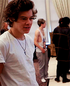 babustyles:Laughing at Liam’s wax figure