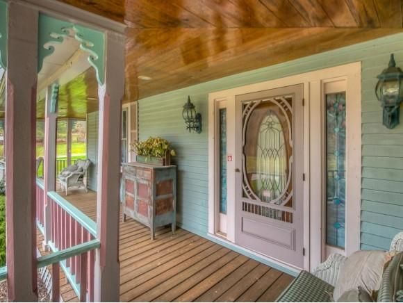 secret–gardens:  🗝Fall Branch, Tennessee, 1910$325,000  This is my dream home
