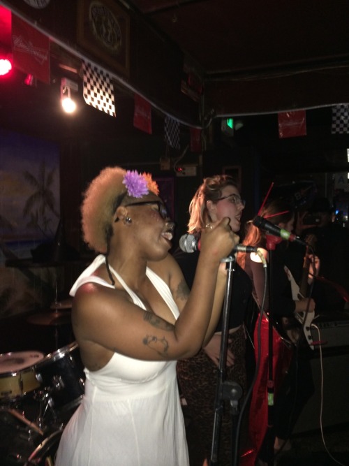 adultinsect:  CROW DOUBT ( beyonce-huxtable’s band doing a No Doubt cover set ) at Harold’s Place in San Pedro CA 10/31/14
