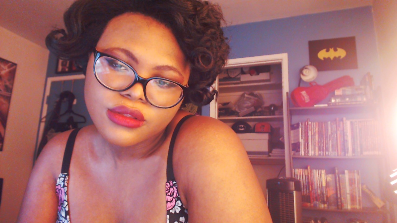 the-luscious-curlbombs:  katblaque:  Feelin myself a little too much today! Two things
