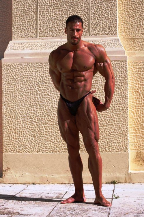 ectorleblan:  Moustafa el Bakkouchi in tiny black posing slip 