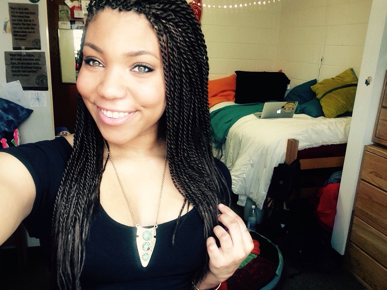 brandnewmaryok:  selfies fo dayz because i finally feel kind of beautiful sometimes