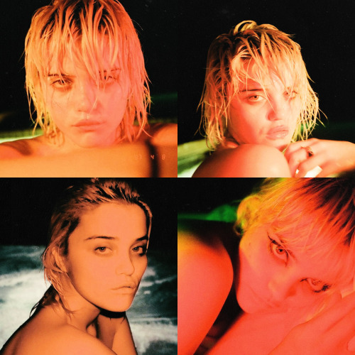 Sky Ferreira Tumblr_nihh8lJbti1qj2b14o1_500