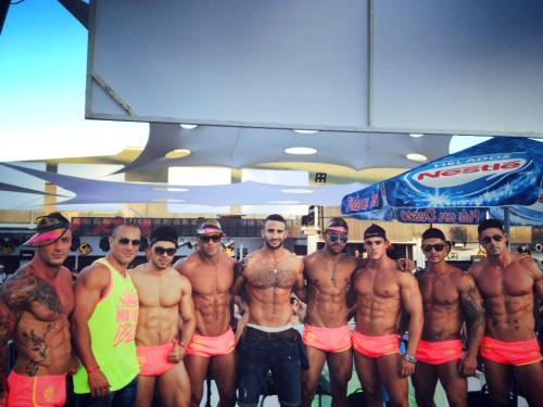 21challenge:  Eliad Cohen - Matinee Pool Party