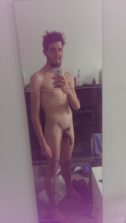 kinkakujiinoz: Hot Melbourne makes me horny all the time. Cute boys everywhere