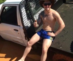 tradieboots:  He certainly gets a thumb up